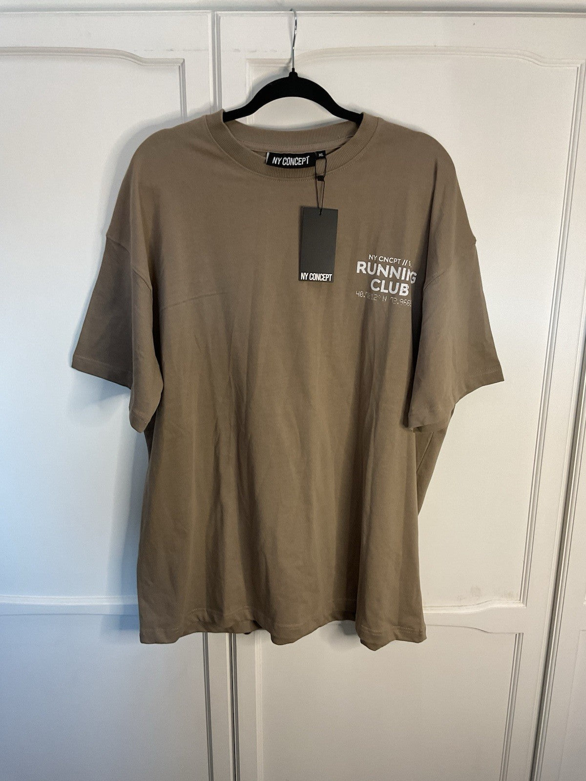 NY Concept Running Club T-Shirt Men’s Size XL Dark Tan Bnwt0