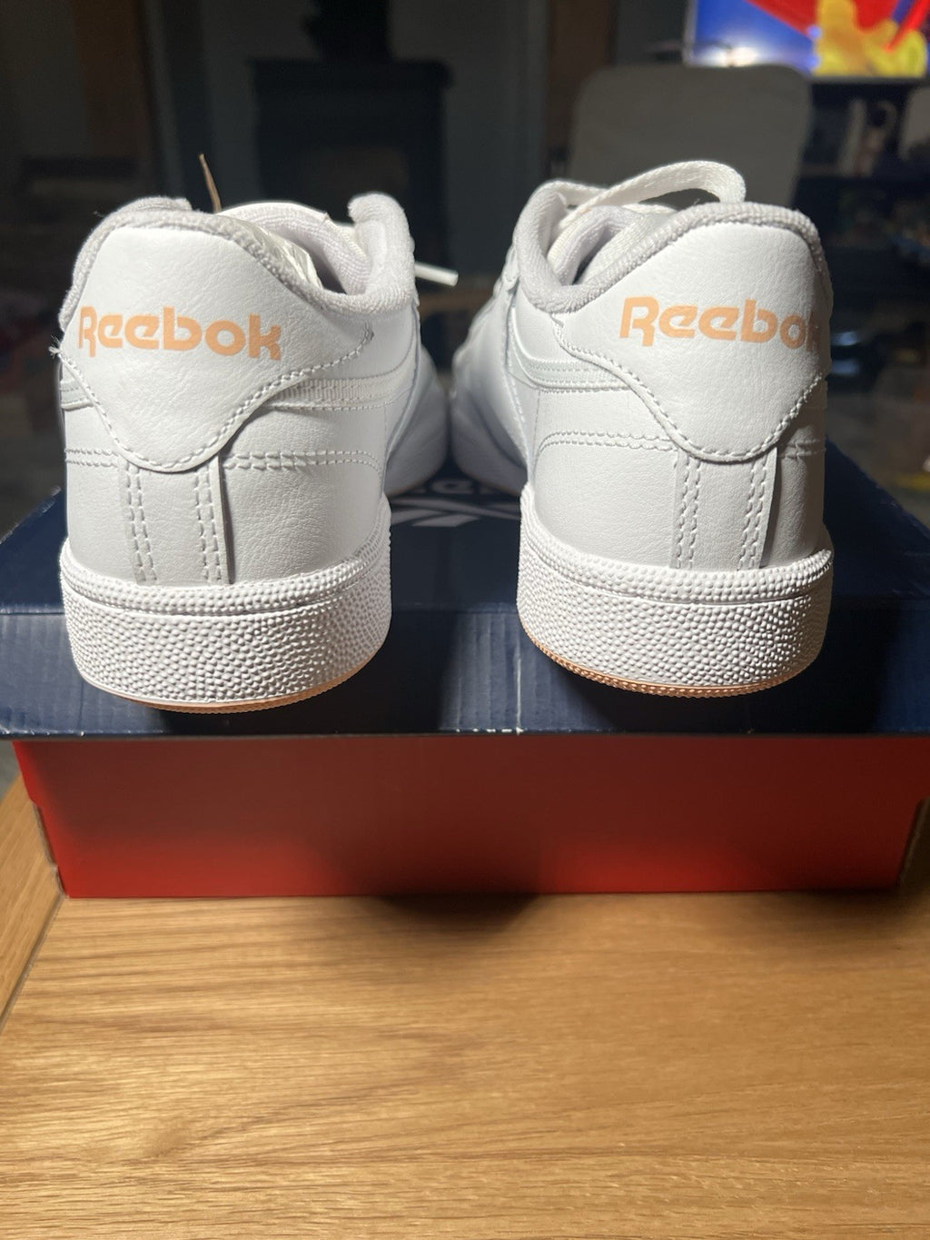 Reebok Club C 85 Trainers In White & Ceramic Pink/Orange Size 4.5 Bnib3