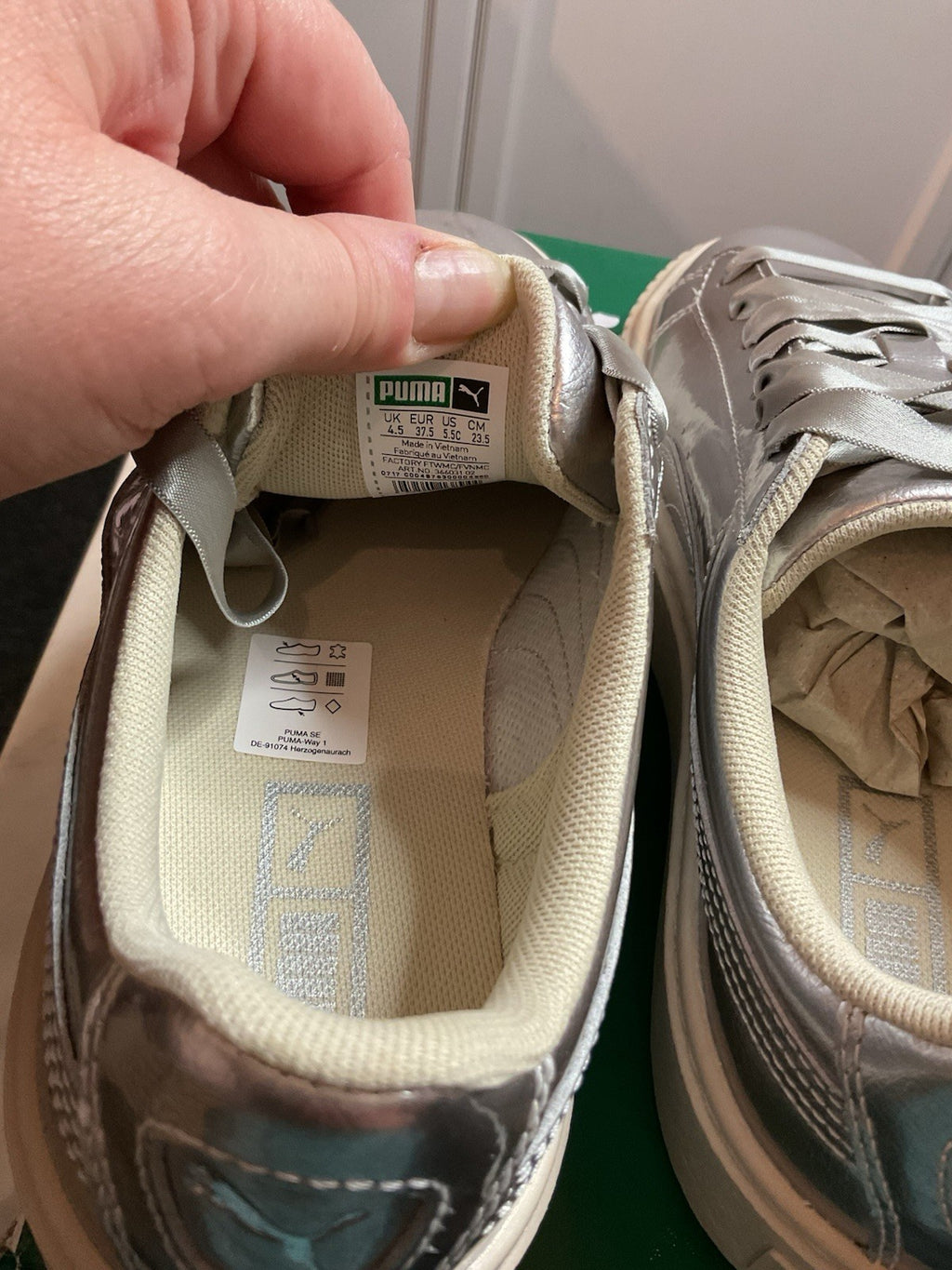 PUMA Basket Platform Metallic Silver JR Silver-Oatmeal Uk4.5 Eu 35.5 Bnib8