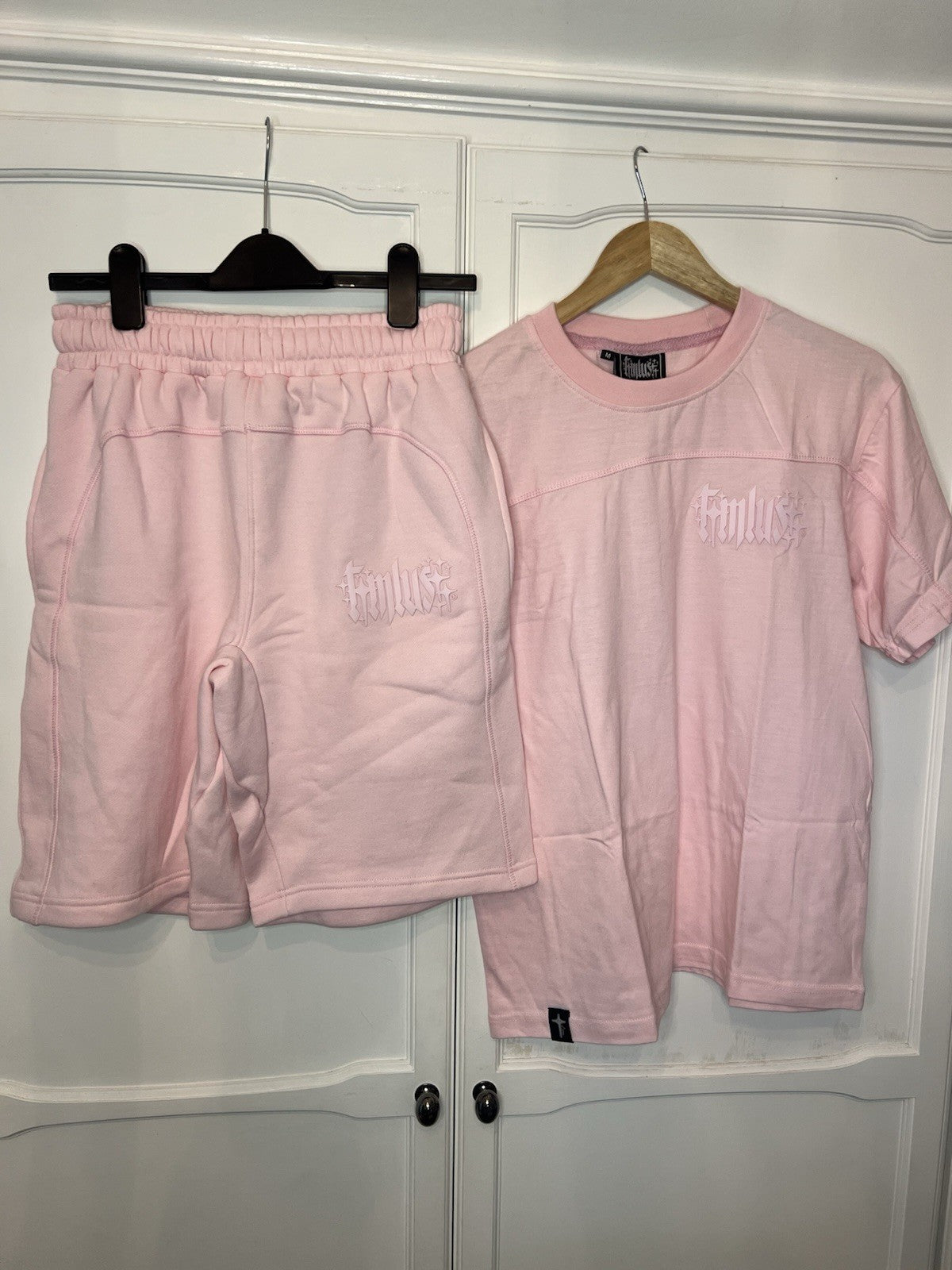 Tymlus 2 Piece Set, T-shirt & Shorts Embroidered Tymlus Very Good Quality Bnwt M0
