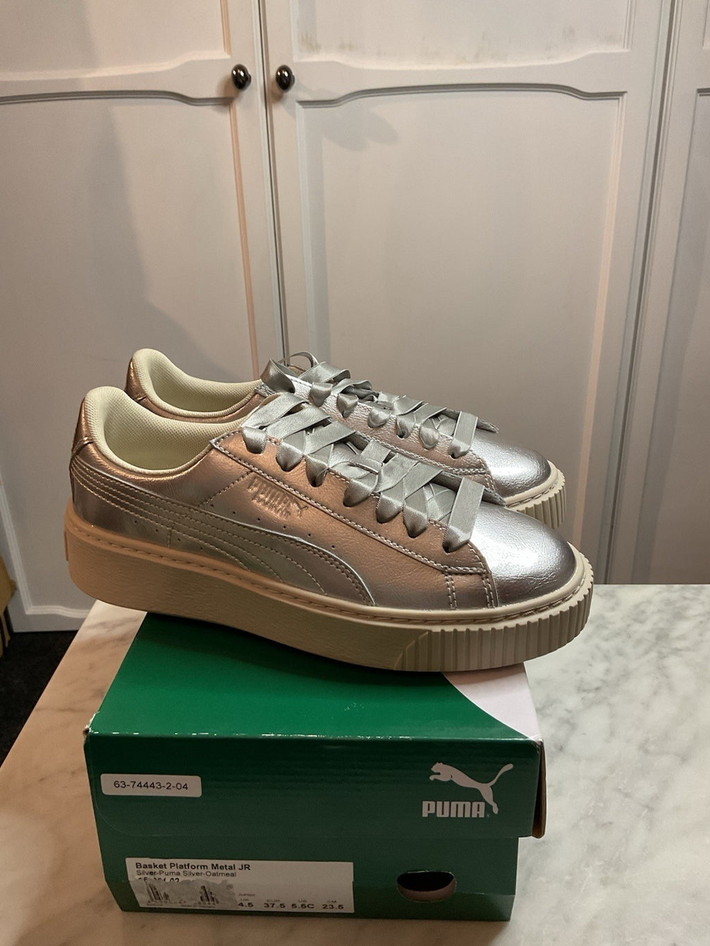 PUMA Basket Platform Metallic Silver JR Silver-Oatmeal Uk4.5 Eu 35.5 Bnib2