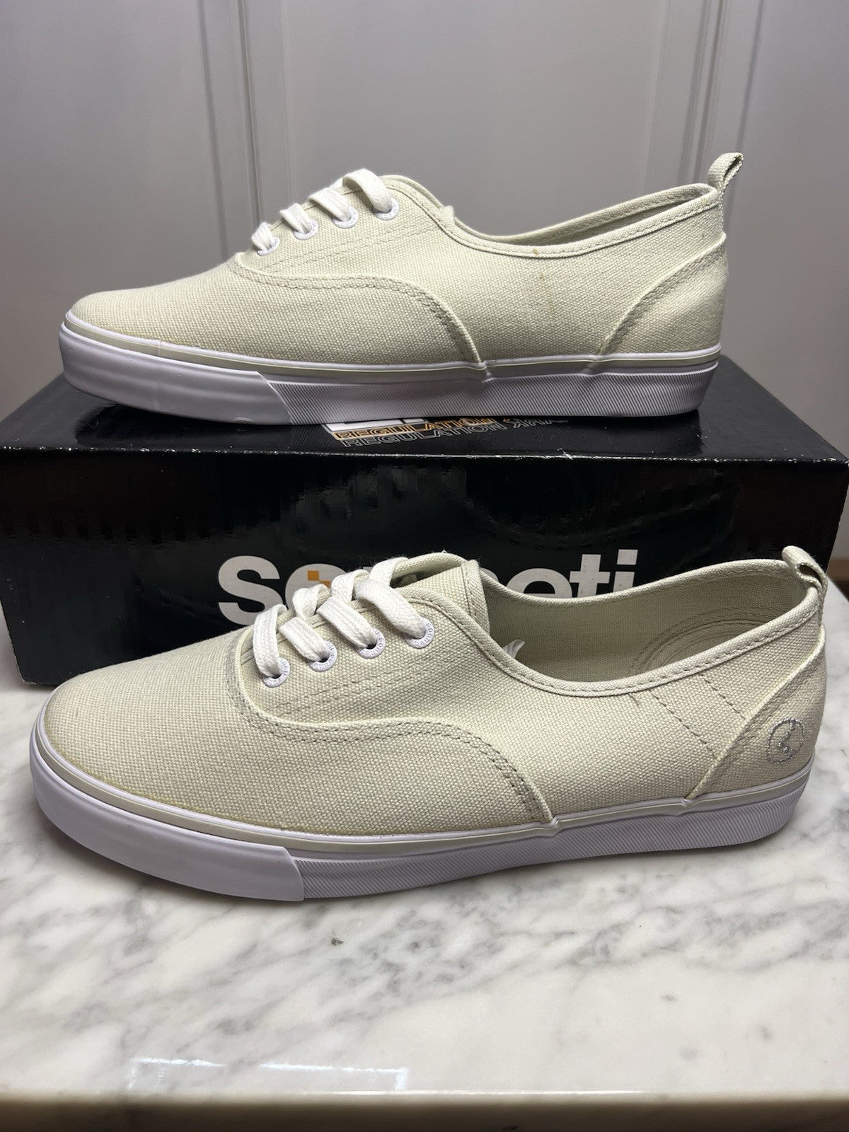 Sonneti Canvas Trainers Cream/Beige Size Uk 8 Eu 42 Lace Up New with Box Unisex0