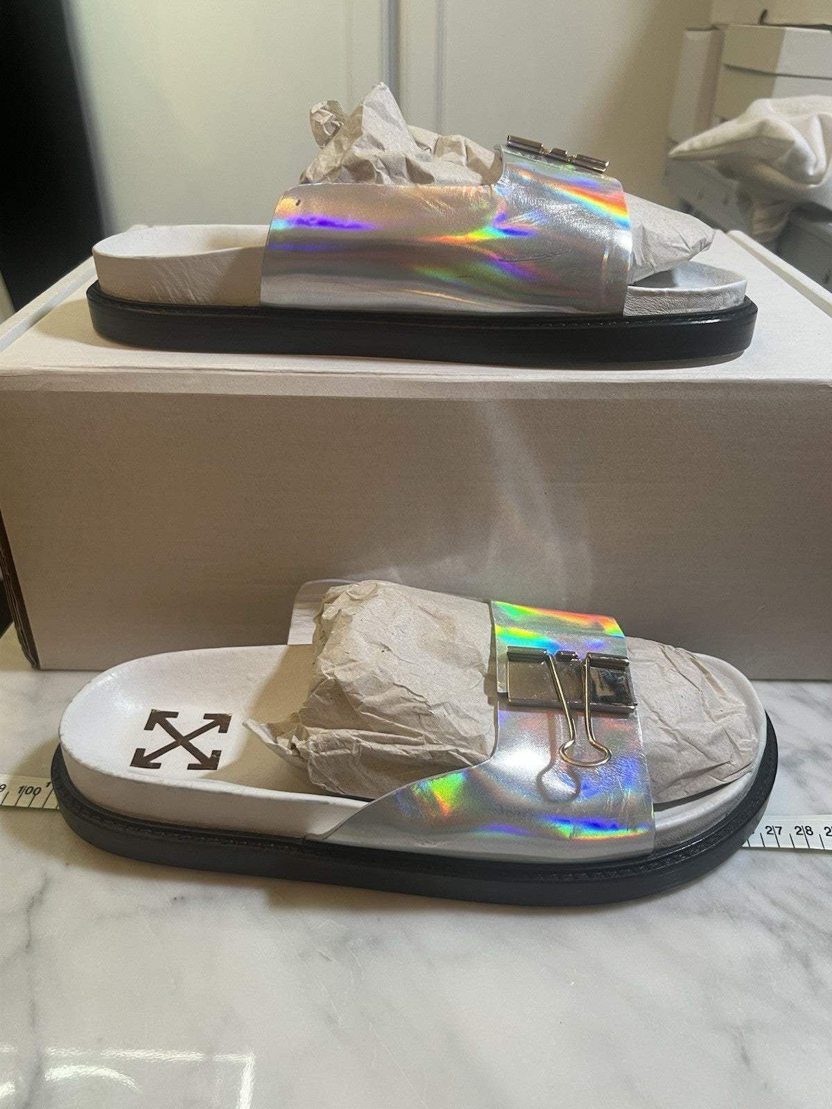 Off-White Bulldog Silver Sliders VGC In Box Please See Pictures And Description2