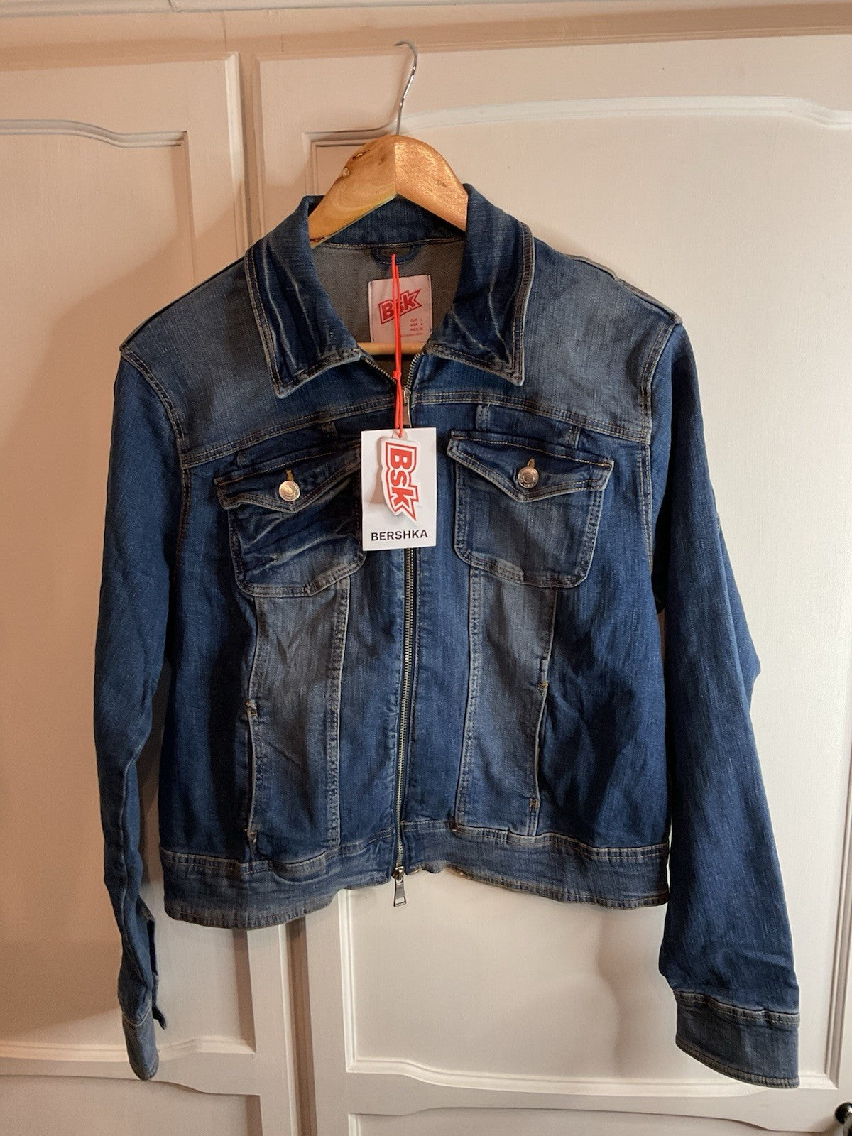 BERSHKA Womens designer Denim Jacket/Coat Size L euro, bnwt lovely jacket.0