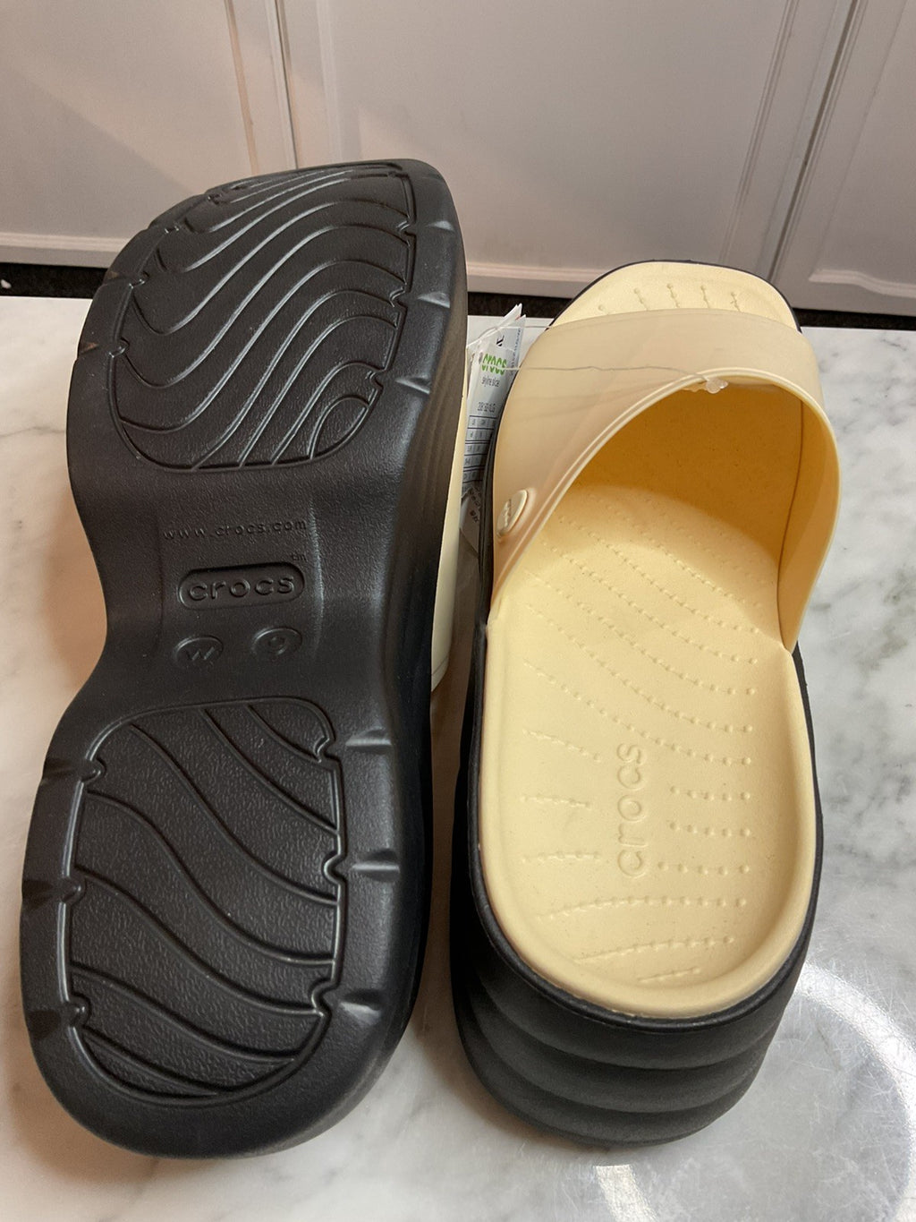 Crocs Skyline Slide 208182-1LG Ladies Vanilla And Black Slider Sandals UK 7 -New6