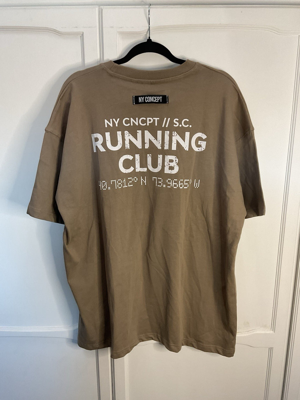 NY Concept Running Club T-Shirt Men’s Size XL Dark Tan Bnwt1
