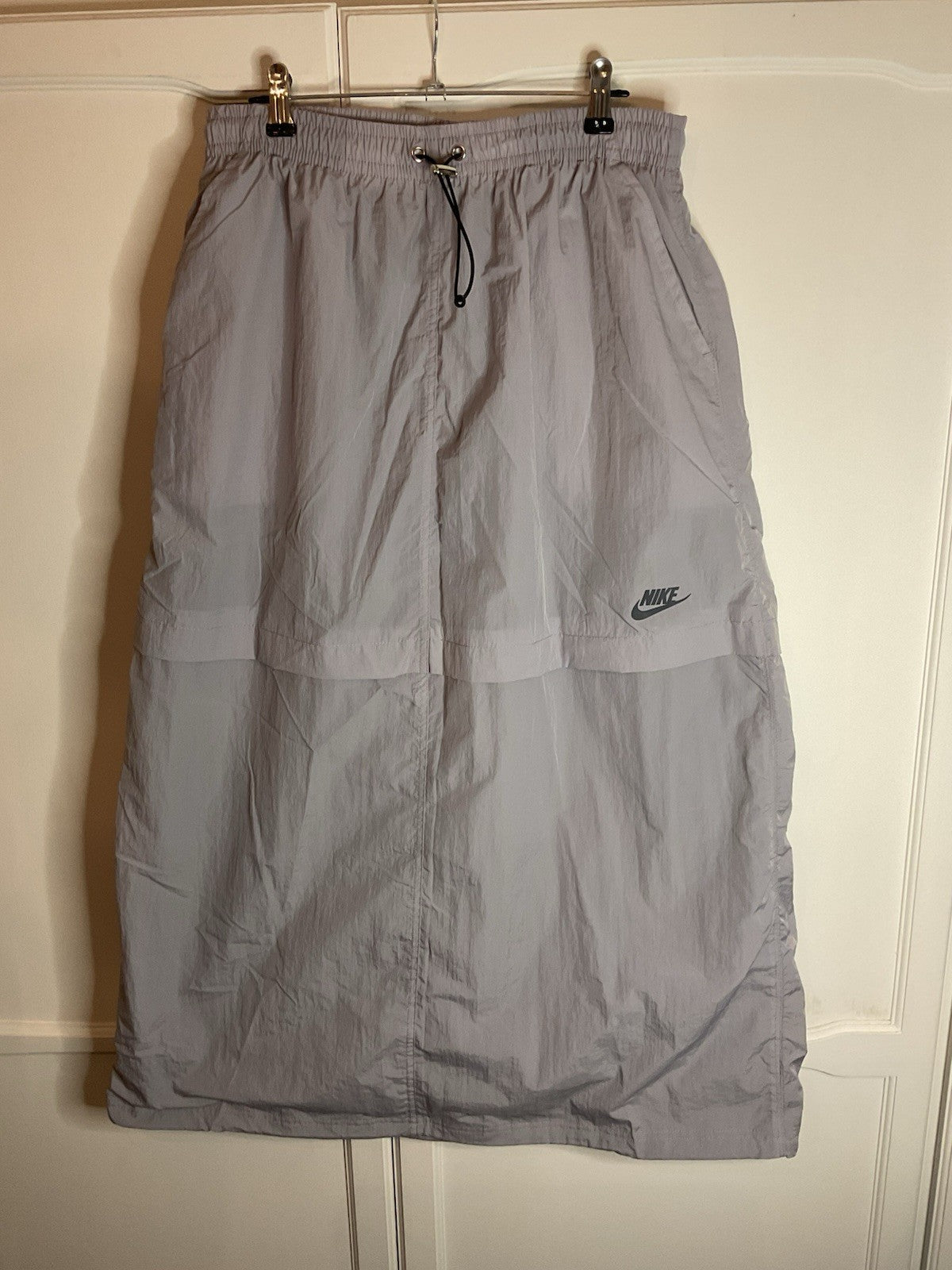 Nike Women’s Loose Fit Mid Rise Full Length Skirt Grey Size S P CH FQ1449-0220