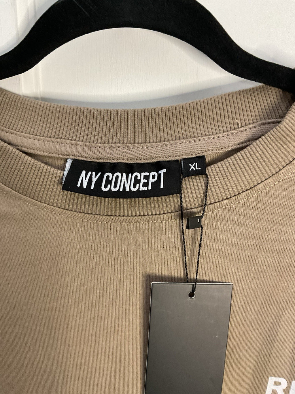 NY Concept Running Club T-Shirt Men’s Size XL Dark Tan Bnwt2