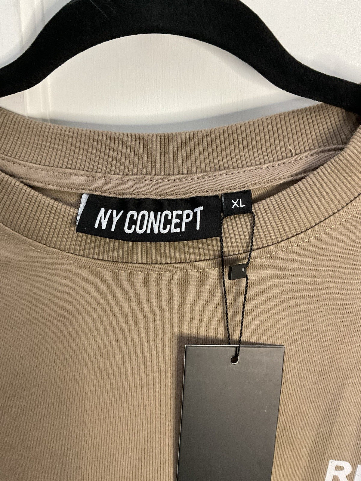 NY Concept Running Club T-Shirt Men’s Size XL Dark Tan Bnwt2