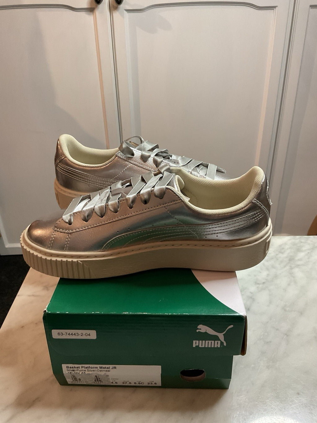 PUMA Basket Platform Metallic Silver JR Silver-Oatmeal Uk4.5 Eu 35.5 Bnib3