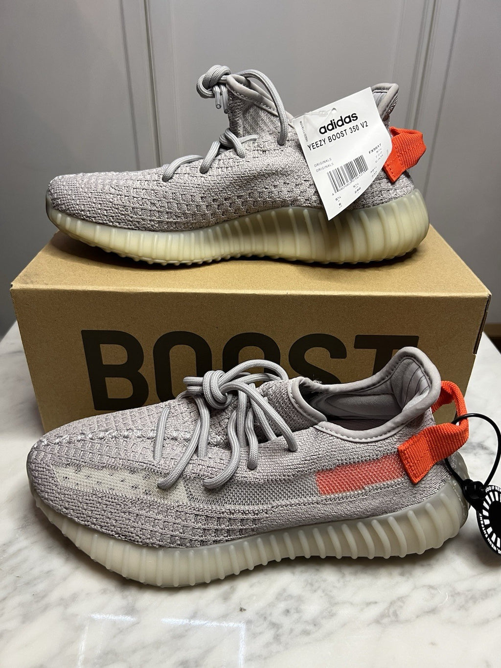 Adidas Yeezy Boost 350 V2 Tail Light Uk 5.5 Fx9017 100% Authentic Rare Bnib0