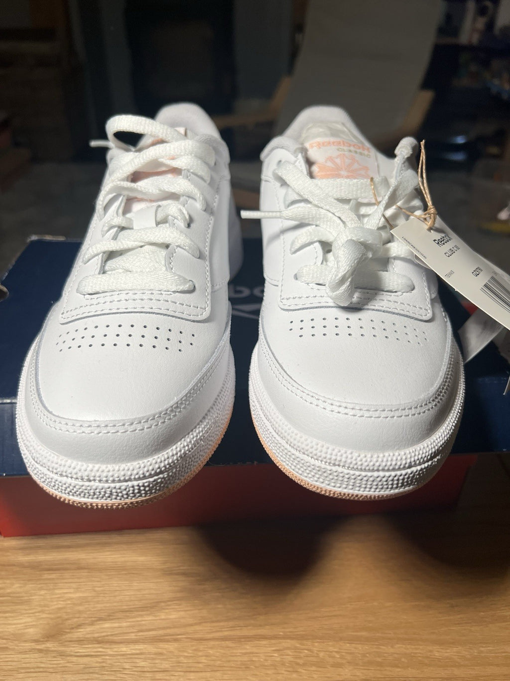 Reebok Club C 85 Trainers In White & Ceramic Pink/Orange Size 4.5 Bnib2