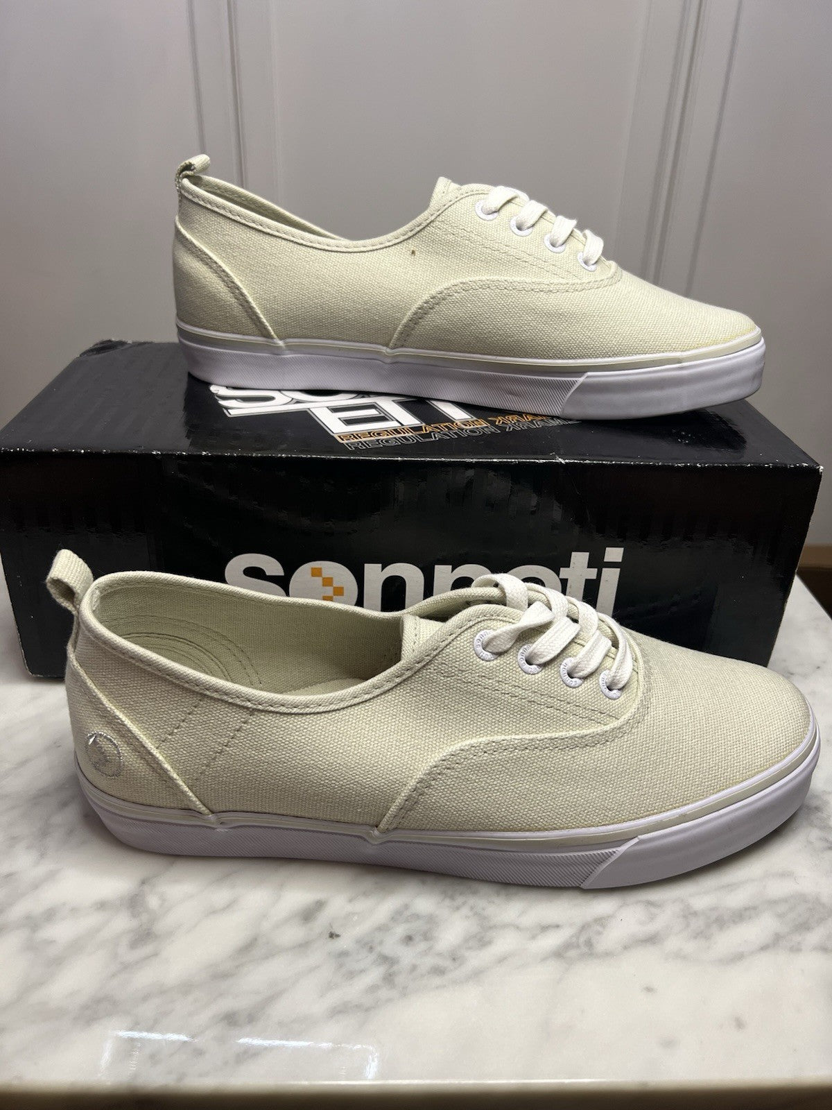 Sonneti Canvas Trainers Cream/Beige Size Uk 8 Eu 42 Lace Up New with Box Unisex2