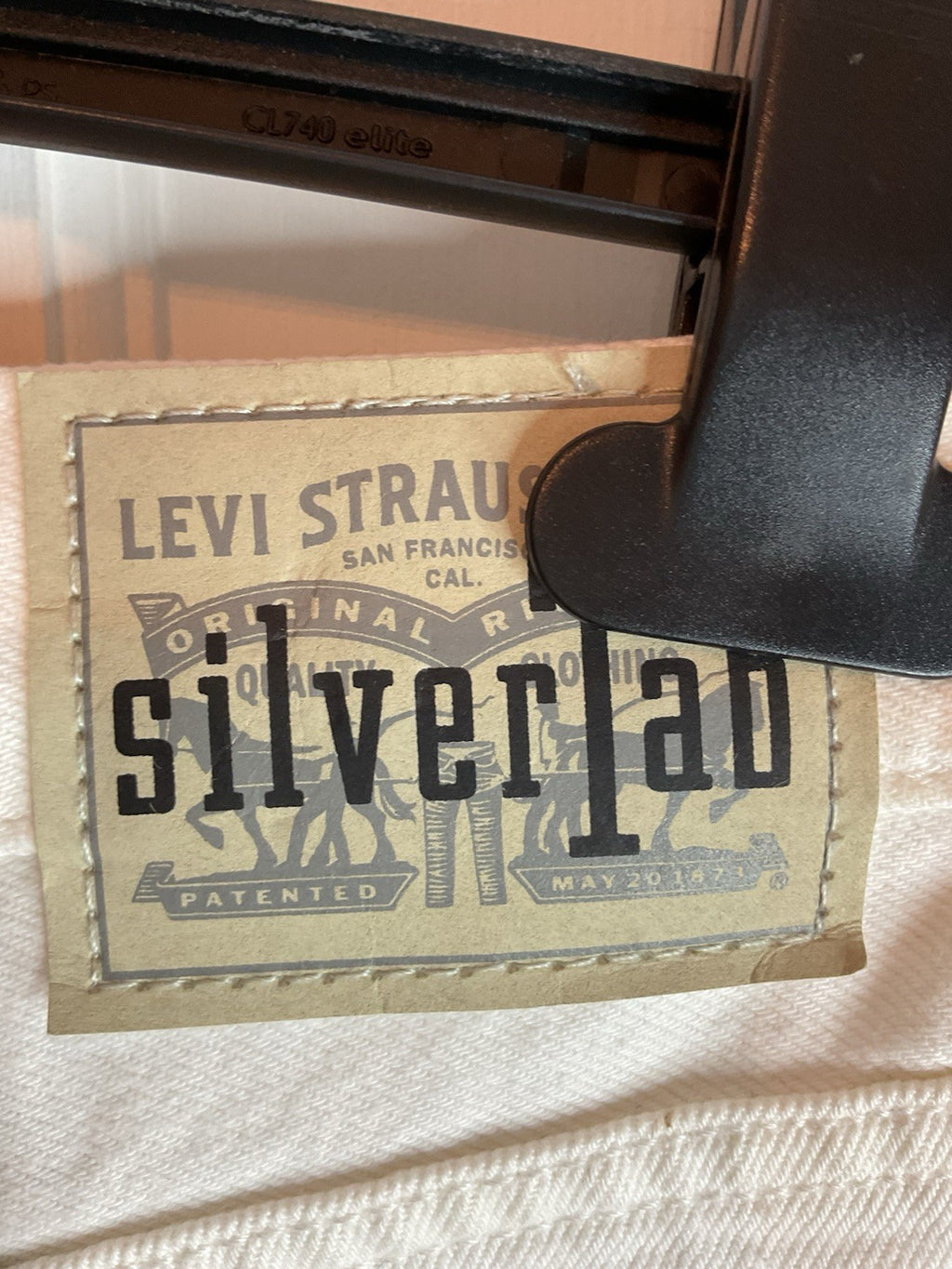 Levis Vintage Y2K SilverTab  94’s Loose Fit unisex W30x31 Baggy Ivory White Bnwt6