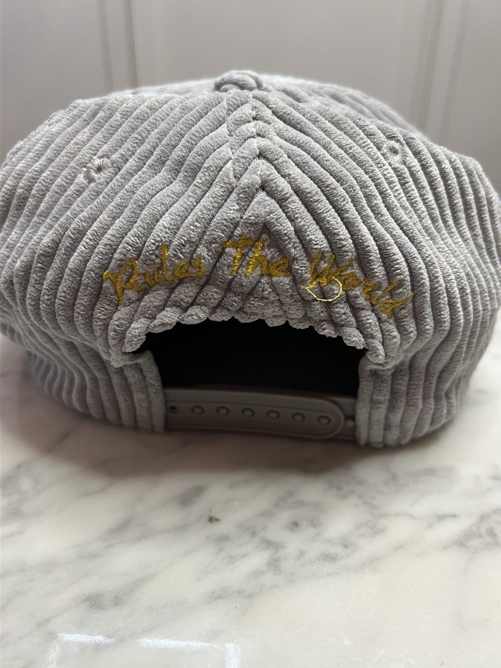 Corteiz Men's Soho Yacht Club Baseball Cap Grey Corduroy Snap Back New Without T2