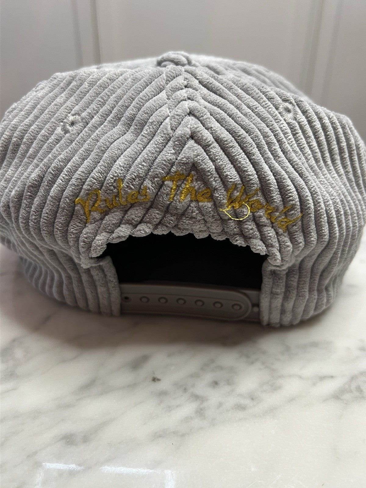 Corteiz Men's Soho Yacht Club Baseball Cap Grey Corduroy Snap Back New Without T2