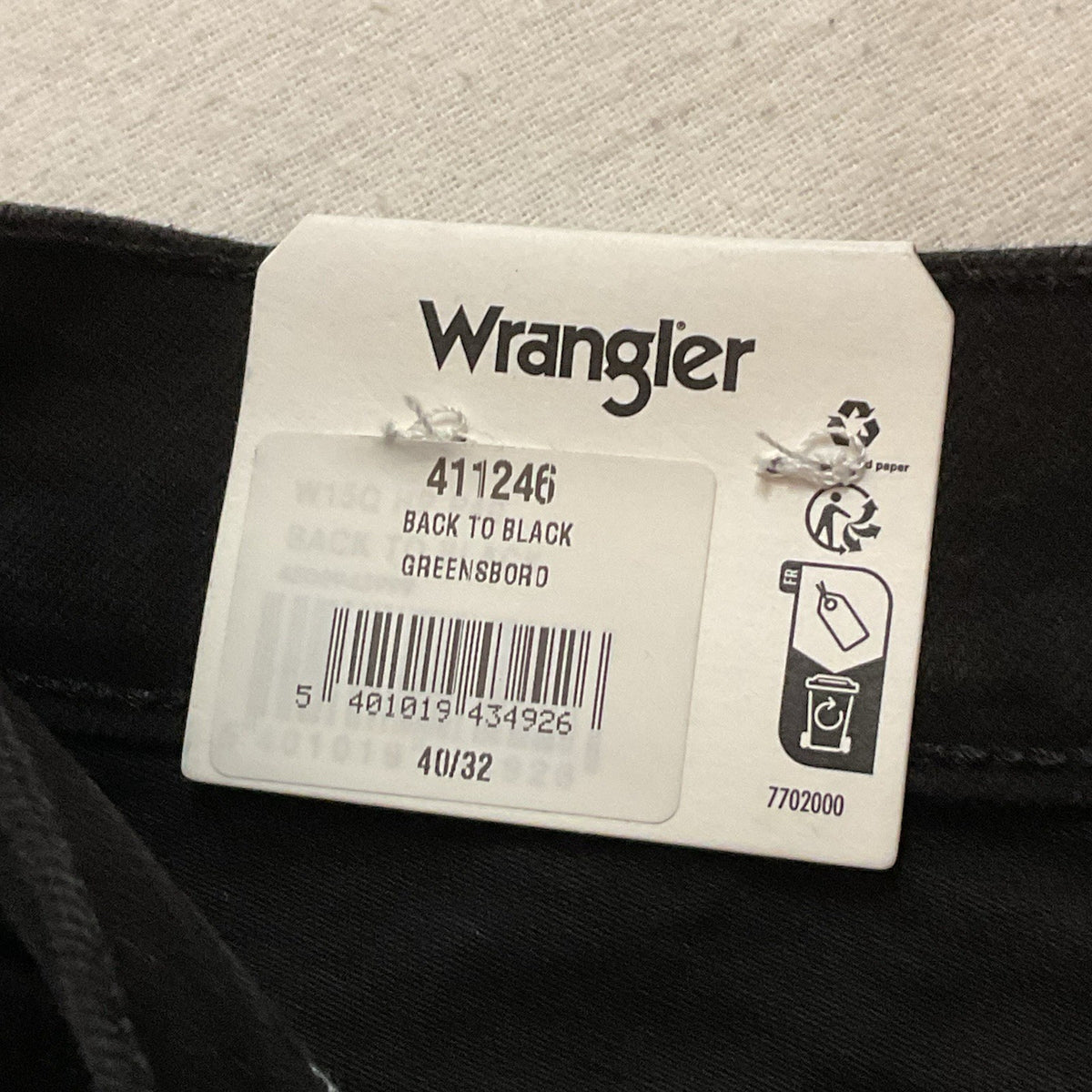 Wrangler Back To Black Greensboro 803 Jeans 40W 32L, 411246 BNWT5