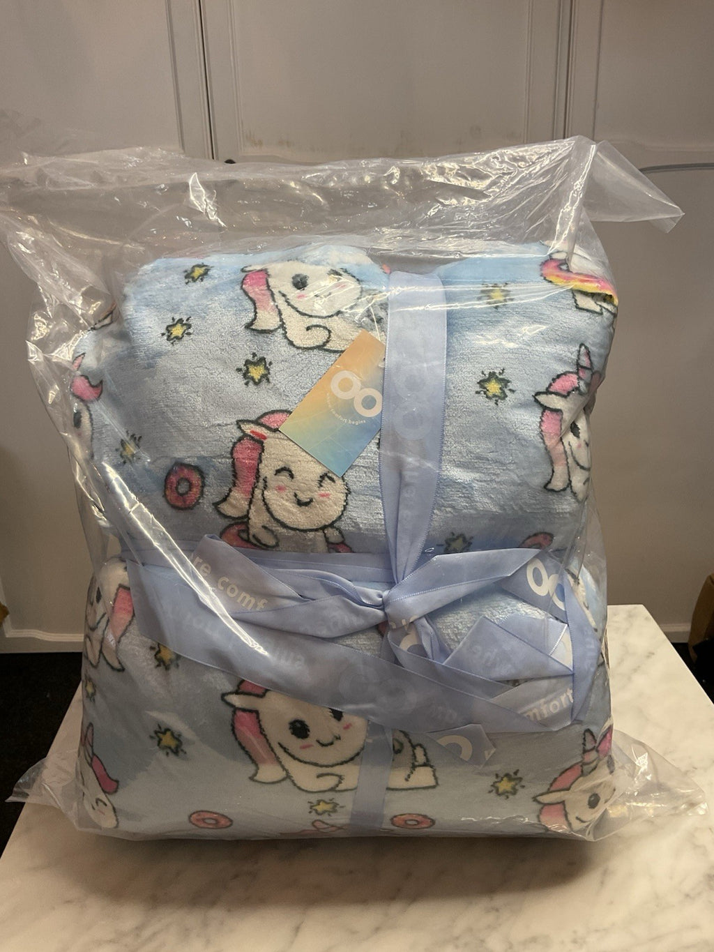 The Oodie The Original Hooded Blanket with Sleeves Swim Unicorn!! Adult One Size0